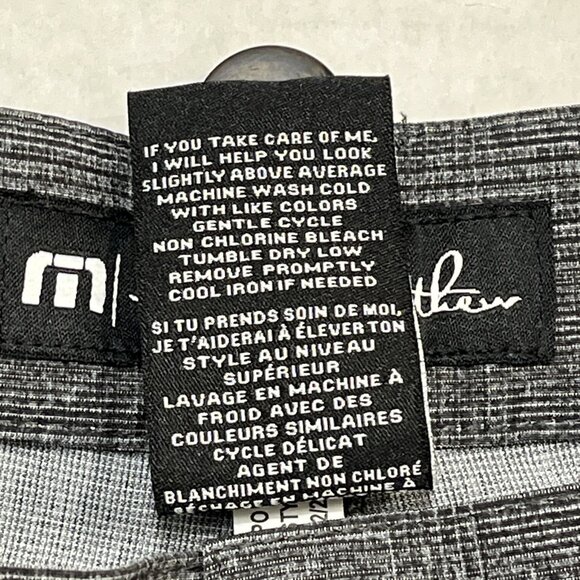 Travis Mathew Grommet Short Mens 30 9" Grey Pinstripe Performance Athletic Golf - Picture 10 of 11